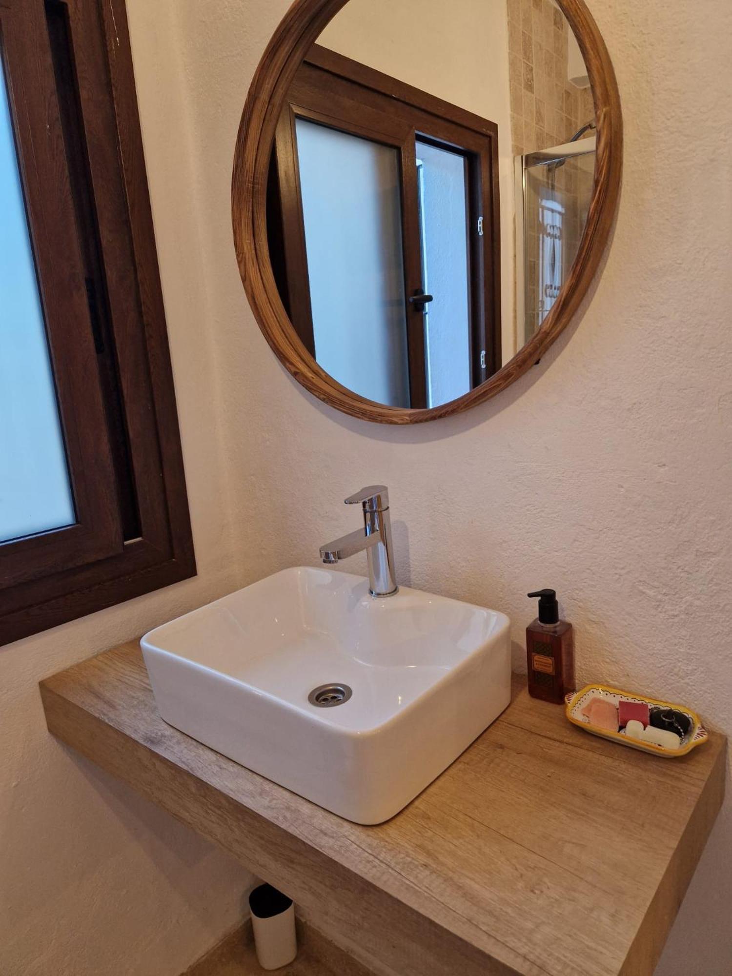 Amplia Y Tranquila Con Bano Privado En Piso Compartido Appartement *