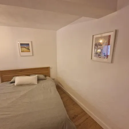 Habitacion Amplia Y Tranquila Con Bano Privado En Piso Compartido Malaga Exterior photo